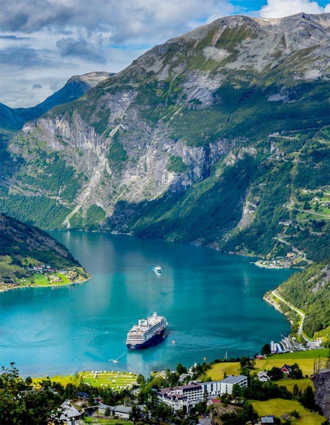 Apartment Dreamvalley Isfjorden Bagian luar foto